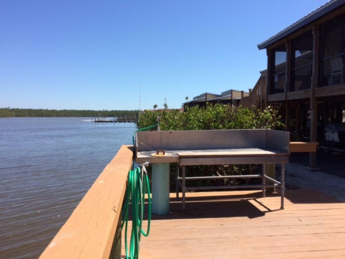 אברגליידס סיטי River Wilderness Waterfront Cabins מראה חיצוני תמונה