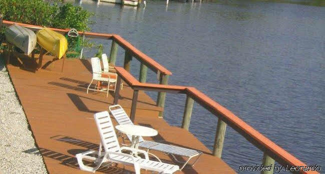 אברגליידס סיטי River Wilderness Waterfront Cabins מראה חיצוני תמונה